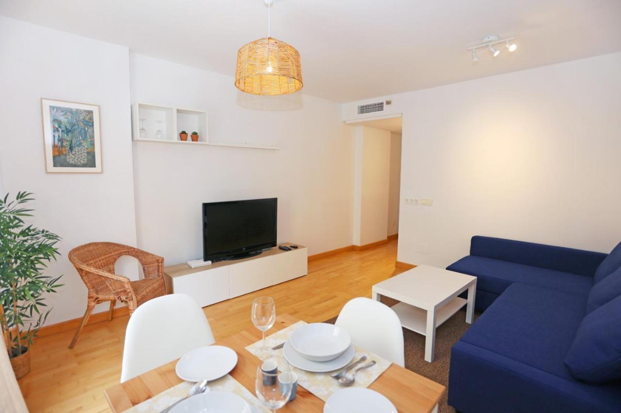Casa Fenicia - Cosy Apartment With Free Private Parking Málaga Exterior foto