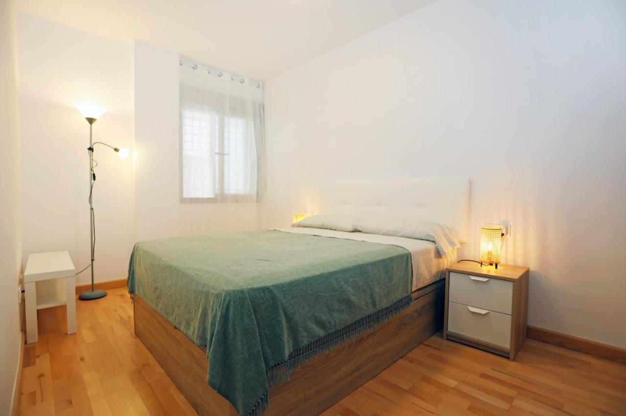 Casa Fenicia - Cosy Apartment With Free Private Parking Málaga Exterior foto